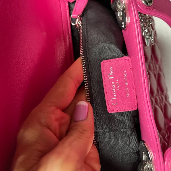 Christian Dior Lady Dior Medium Cannage Lambskin Bag - Picture 4 of 14